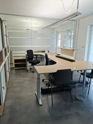 4-Zimmer-Gewerbeimmobilie mieten in Vöcklabruck – 20 m², € 390 – Bild 1 von 14