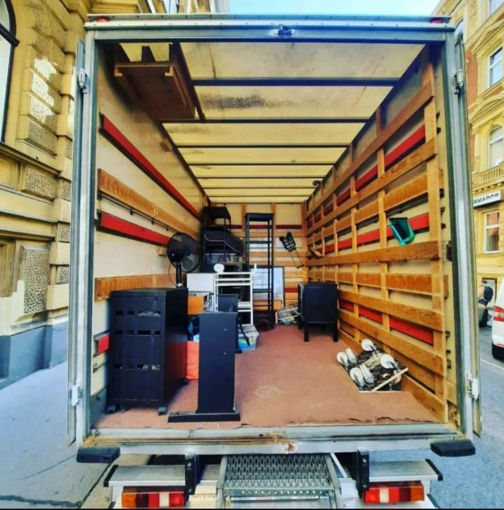 Wien und Umgebung, Entrümpelung - Räumung - Verlassenschaften - Keller Räumung - Sofa Transport - Tisch Transport - Kasten Transport