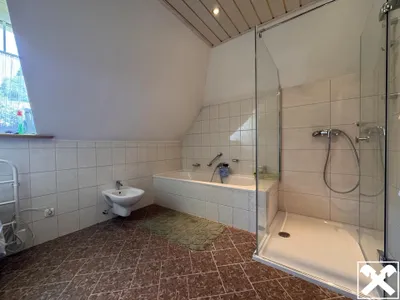 9-Zimmer-Haus kaufen in Feldkirchen – 210 m², € 619.000 – Bild 10 von 18