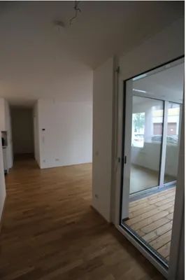 Provisionsfreie 2 Zimmer Wohnung mit Loggia – Bild 2