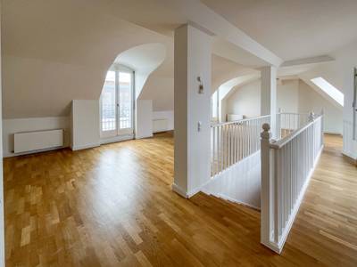 Attraktive 3-Zimmer-DG-Wohnung mit Terrassen - zu mieten im Herzen von 1010 Wien – Bild 2