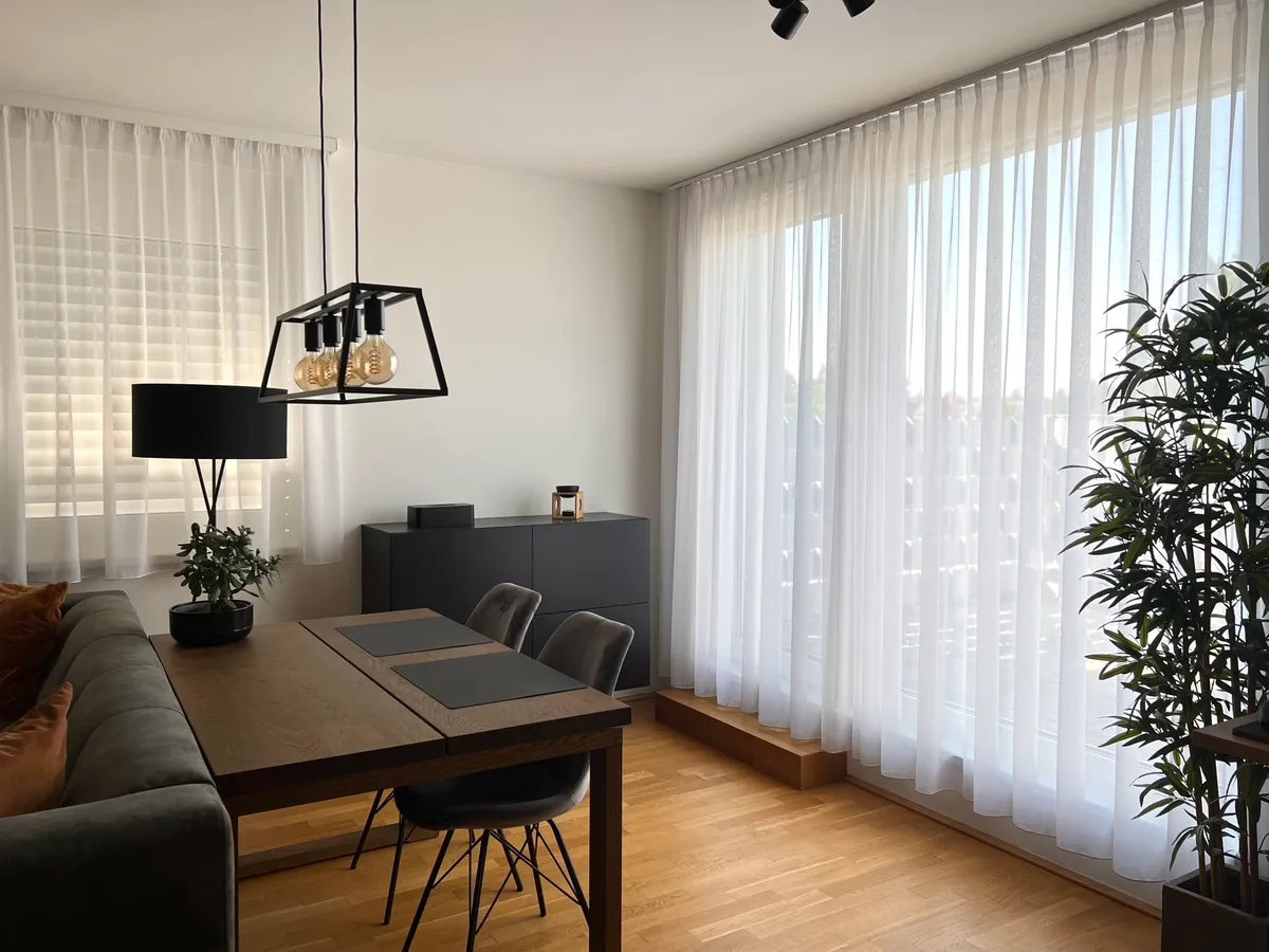 Moderne Dachgeschosswohnung mit großer Terrasse & traumhaftem Ausblick - vollmöbliert und sofort zum Wohlfühlen - Ansicht 3