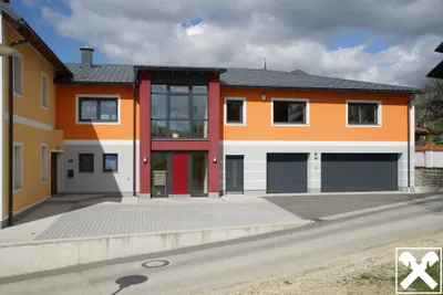 Gewerbeimmobilie kaufen in Perg – 167 m², € 215.000