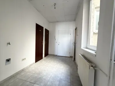 UNBEFRISTETE-WG-TAUGLICHE-5-ZIMMER-WOHNUNG-IM-15.BEZIRK-NÄHE U4 UND U6! – Bild 3