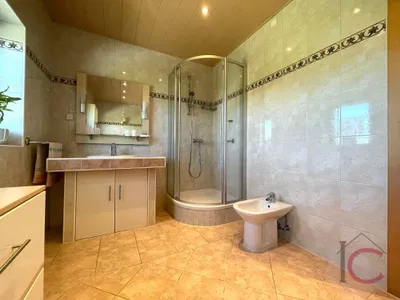 6-Zimmer-Haus kaufen in Villach – 230 m², € 480.000 – Bild 7 von 32