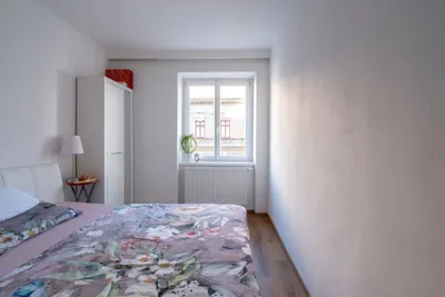 2-Zimmer-Wohnung mieten in Linz – 40 m², € 700 – Bild 2 von 16