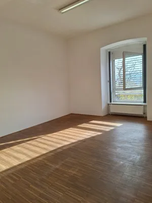 Gewerbeimmobilie mieten in Neunkirchen – 180 m², € 1.310 – Bild 6 von 14