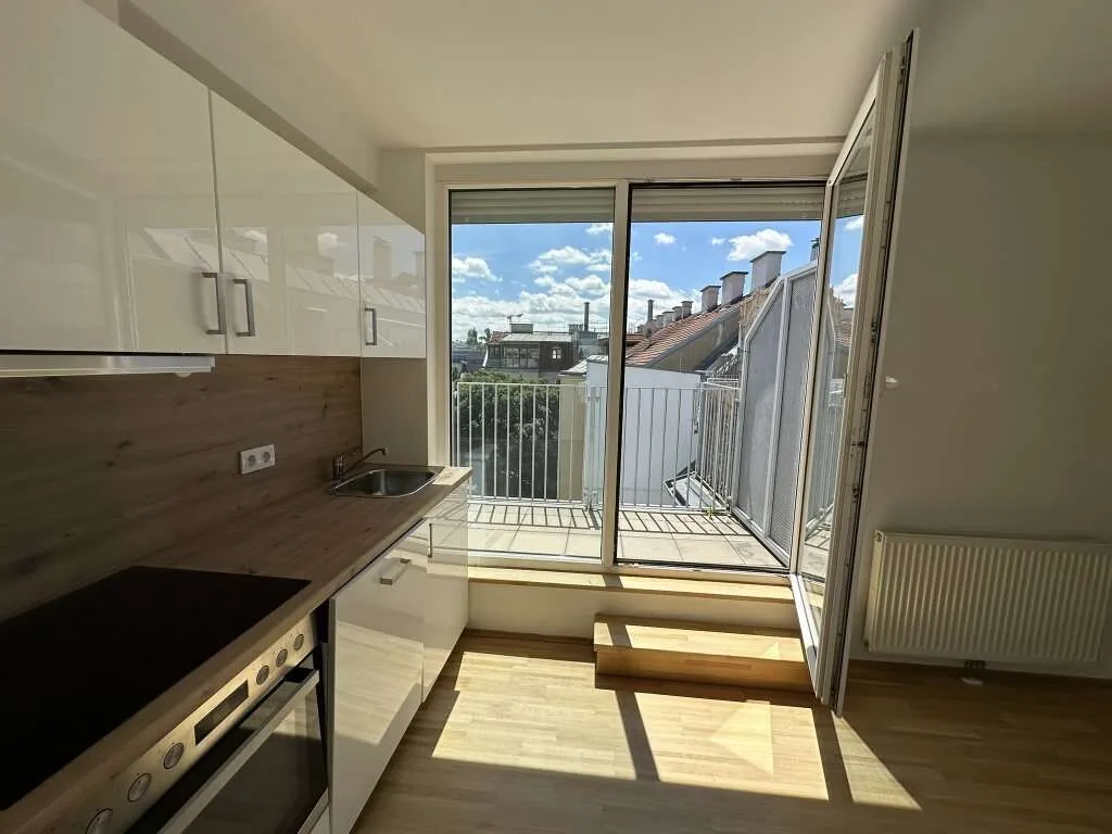 Großzügige Dachgeschoß-Maisonettewohnung mit Terrasse Nähe AKH - Widok 3