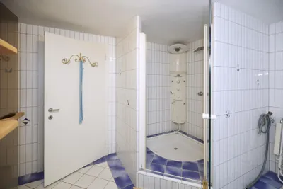5-Zimmer-Gewerbeimmobilie kaufen in Linz Land – 123,02 m², € 499.000 – Bild 4 von 9