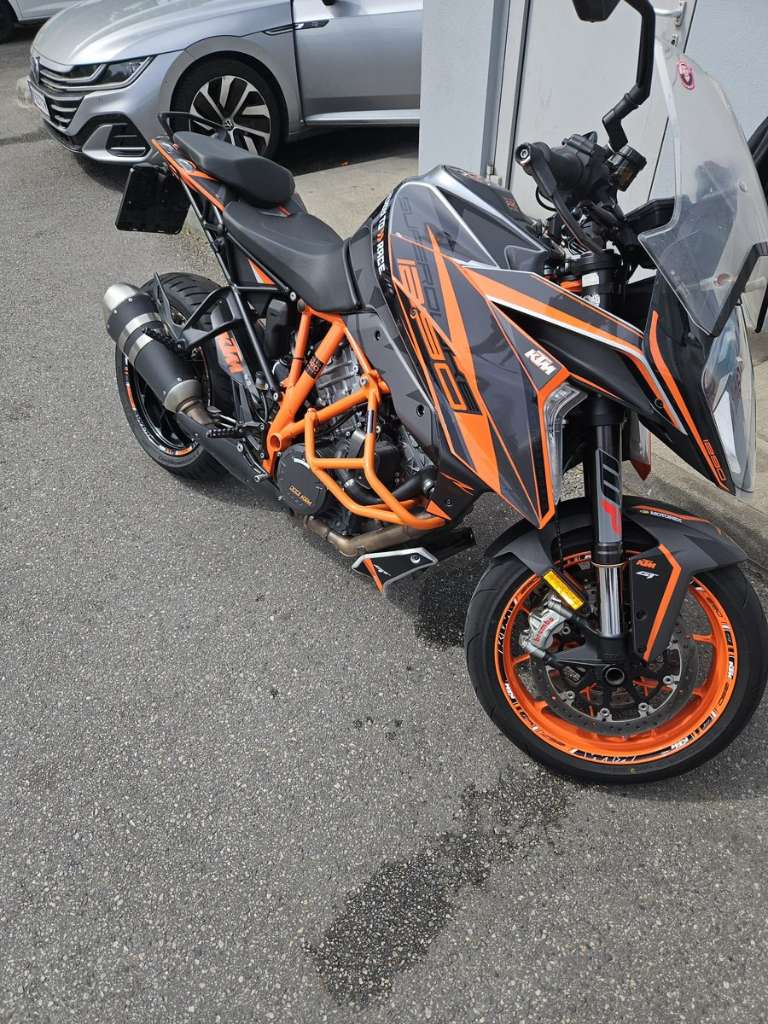 KTM 1290 KTM Super Duke GT *Finanzierung möglich* Tourer