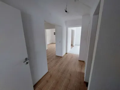 8-Zimmer-Haus mieten in Steyr – 128 m², € 1.650 – Bild 2 von 22