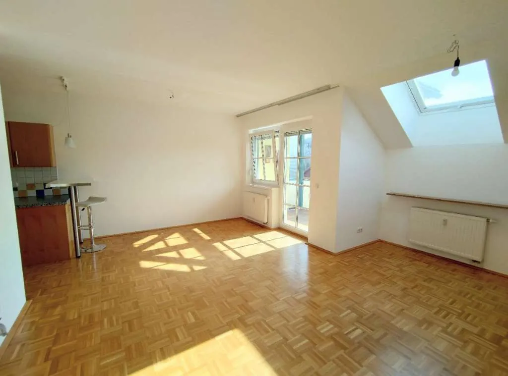 Helle 4 Zimmer Wohnung mit Traunsteinblick in Pinsdorf bei Gmunden (Provisions frei!) - Ansicht 3