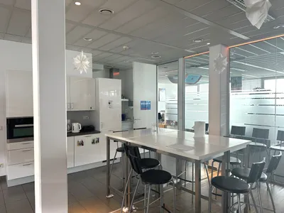 Gewerbeimmobilie mieten in Wien – 566 m², € 17 – Bild 1 von 3