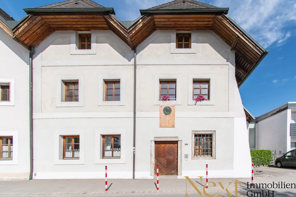 Wohnen mit Geschichte - charmante Altbauwohnung in Wels - Top 4 stilvoll wohnen auf ca. 75 m² - Ansicht 2