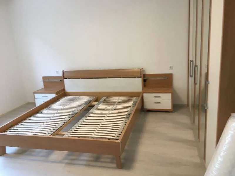 Privat: provisionsfreie, renovierte Wohnung in der Neulerchenfelder Straße ab 1.10.26 frei. - Widok 3