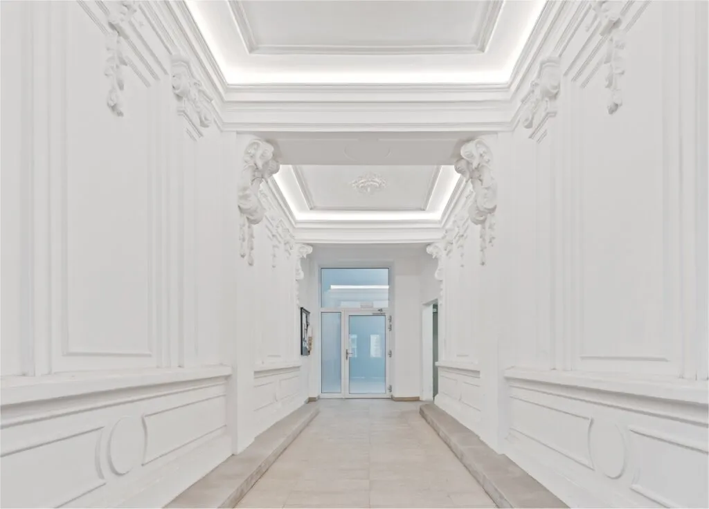 Ruhig & modern 2-Zimmer-Dachgeschoß-Wohnung mit großen Außenflächen - Ansicht 2