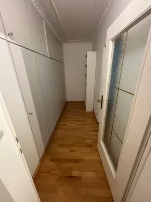 Geräumige teilmöblierte 4-Zimmer-Wohnung in Wien-Brigittenau | 104 m² | 5. OG mit Lift – Bild 2