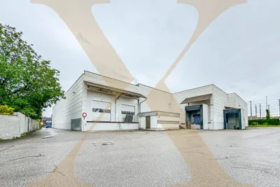 Gewerbeimmobilie mieten in Wels – 400 m², € 1.000