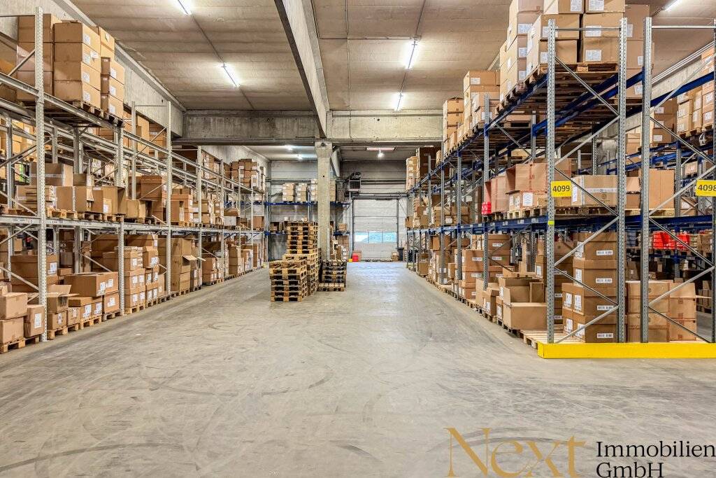 Lagerhalle samt Büros in verkehrstechnisch optimaler Lage in Wels zu vermieten! Gleisanschluss vorhanden! Erweiterbar! – pohled 2
