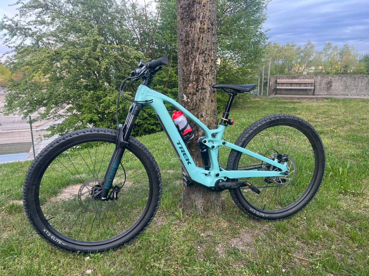 Trek Fuel Exe 5