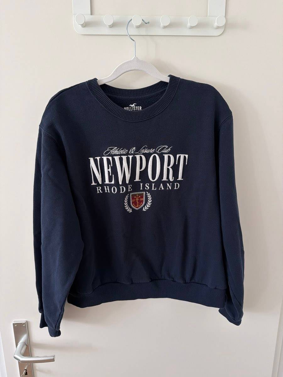 Hollister Sweatshirt