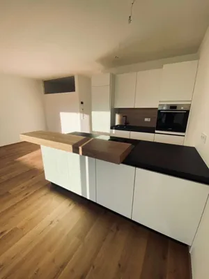 3-Zimmer-Wohnung mieten in Linz – 83 m², € 1.254 – Bild 1 von 8