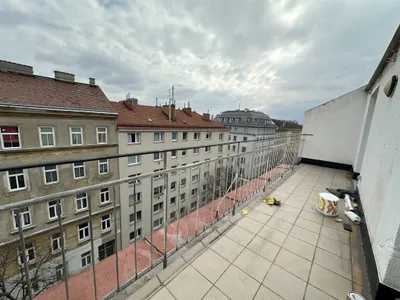 LETZTES JAHR SANIERT: 2-Zimmer-Wohnung + Kabinett mit eigener Terrasse! – Bild 2