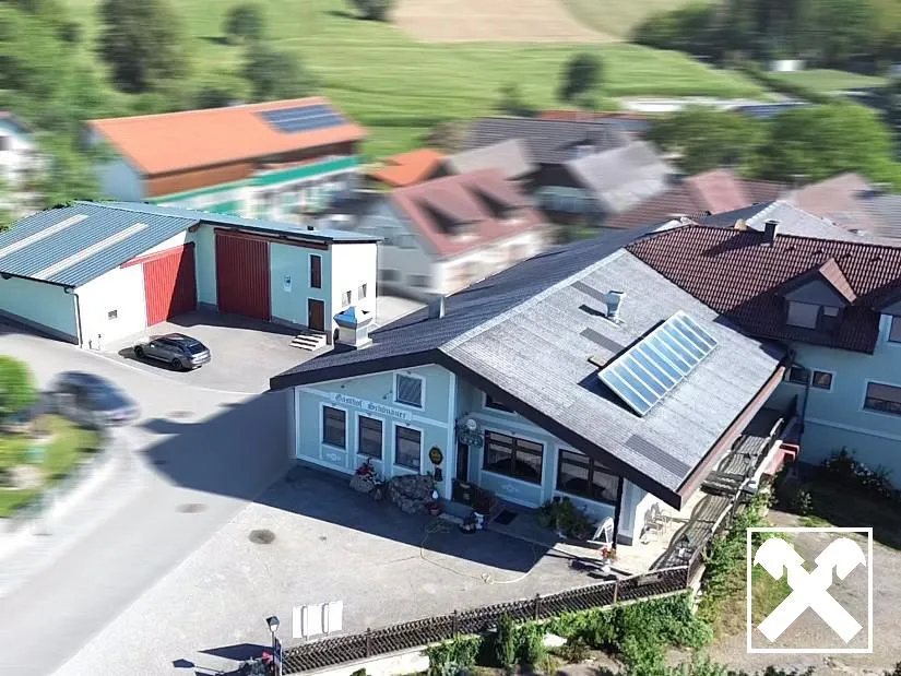 Anwesen mit Gasthaus, zwei Wohneinheiten , zahlreichen Wirtschaftsgebäuden und viel Grund! - Ansicht 2