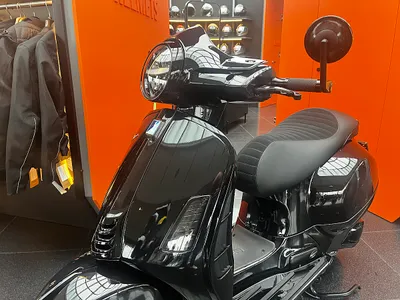 Vespa GTS 310 "Notte Scura"