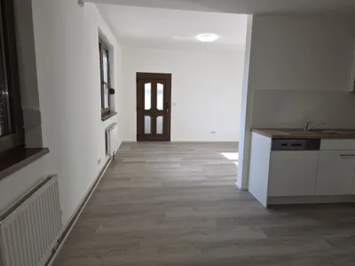 2-Zimmer-Immobilie mieten in Wiener Neustadt – 60 m², € 910 – Bild 3 von 12