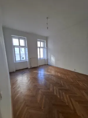 PROVISIONSFREI! RUHIGE WOHNUNG IN ZENTRALER LAGE – Bild 3