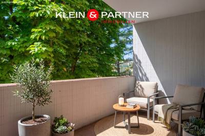 DREIZIMMER-LOGGIA-WOHNUNG 2. LIFTSTOCK, ERSTBEZUG NACH SEHR GELUNGENER RENOVIERUNG