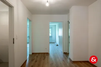 DREIZIMMER-LOGGIA-WOHNUNG 2. LIFTSTOCK, ERSTBEZUG NACH SEHR GELUNGENER RENOVIERUNG – Bild 3