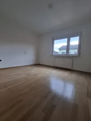 2-Zimmer-Wohnung mieten in Leoben – 44 m², € 428 – Bild 2 von 3