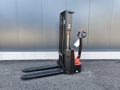 EP Hochhubwagen Gabelstapler
