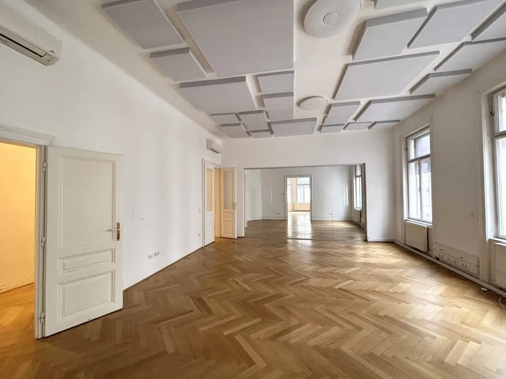 Helles Altbaubüro mit Terrasse in Bestlage - Neubaugasse, 1070 Wien! – pohled 2