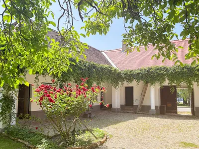 6-Zimmer-Haus kaufen in Hollabrunn – 180 m², € 449.000 – Bild 2 von 25