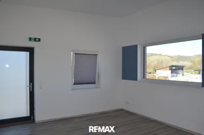 1-Zimmer-Gewerbeimmobilie mieten in Krems Land – 32 m², € 443 – Bild 3 von 7