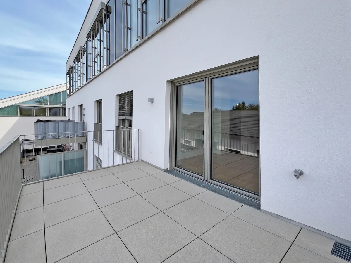Exklusiver Erstbezug im Salzkammergut - Stilvolle 3-Zimmer-Residenz in Bestlage von St. Georgen im Attergau – pohled 2