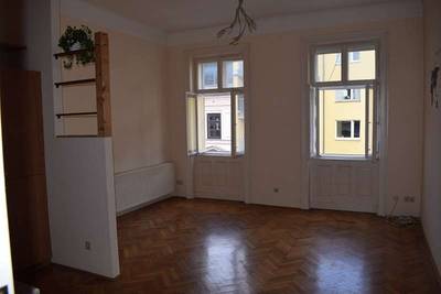 Gemütliche Altbauwohnung mit überdachtem Stellplatz im Hof – Bild 3