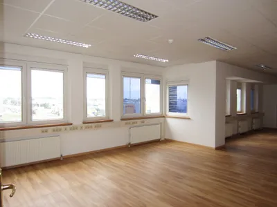 Gewerbeimmobilie mieten in Mödling – 200 m², € 11 – Bild 11 von 23