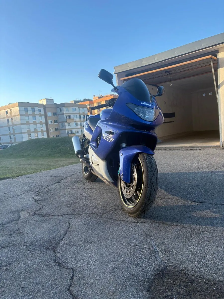 Yamaha YZF
