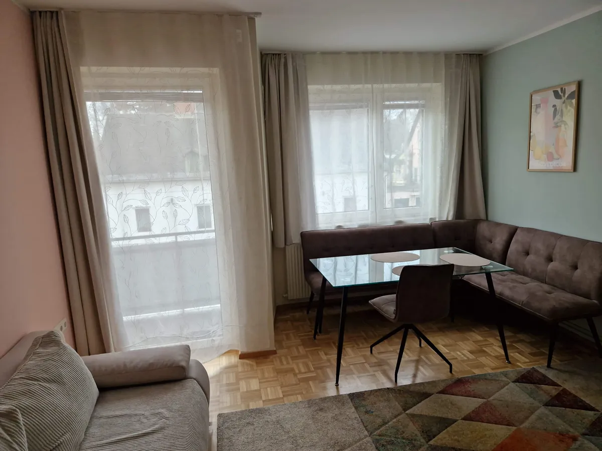 Charmantes, renoviertes Studio-Apartment im Zentrum von Knittelfeld - Top-Zustand, keine Nachbarn oberhalb! (Perfekt als Eigenheim oder lukratives Investment) - Ansicht 2