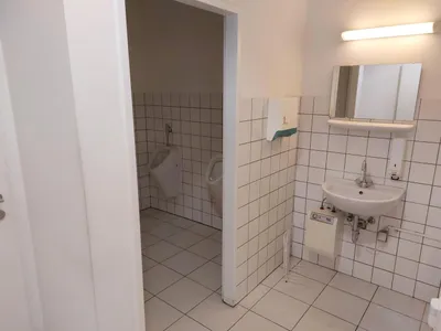 2-Zimmer-Gewerbeimmobilie mieten in Mistelbach – 150 m², € 1.365 – Bild 4 von 6