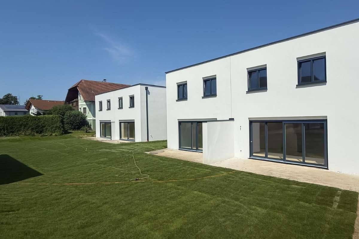 PROVISIONSFREI! Charmante Doppelhaushälften in komplett neuer Wohnsiedlung zur Miete - Ansicht 2