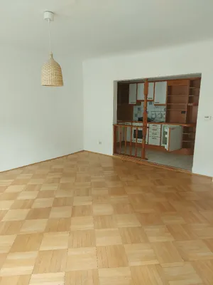 2-Zimmer-Wohnung mieten in Waidhofen an der Ybbs – 52 m², € 590 – Bild 2 von 9