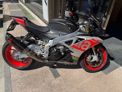 Aprilia RSV 4