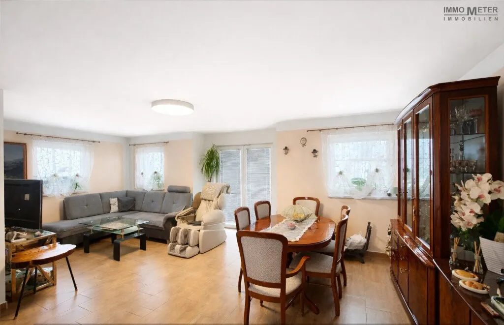 Ziegel-Massivhaus auf Eigengrund - Voll unterkellert | 4 Zimmer | 2 Bäder | Balkon & Garten - Ansicht 2