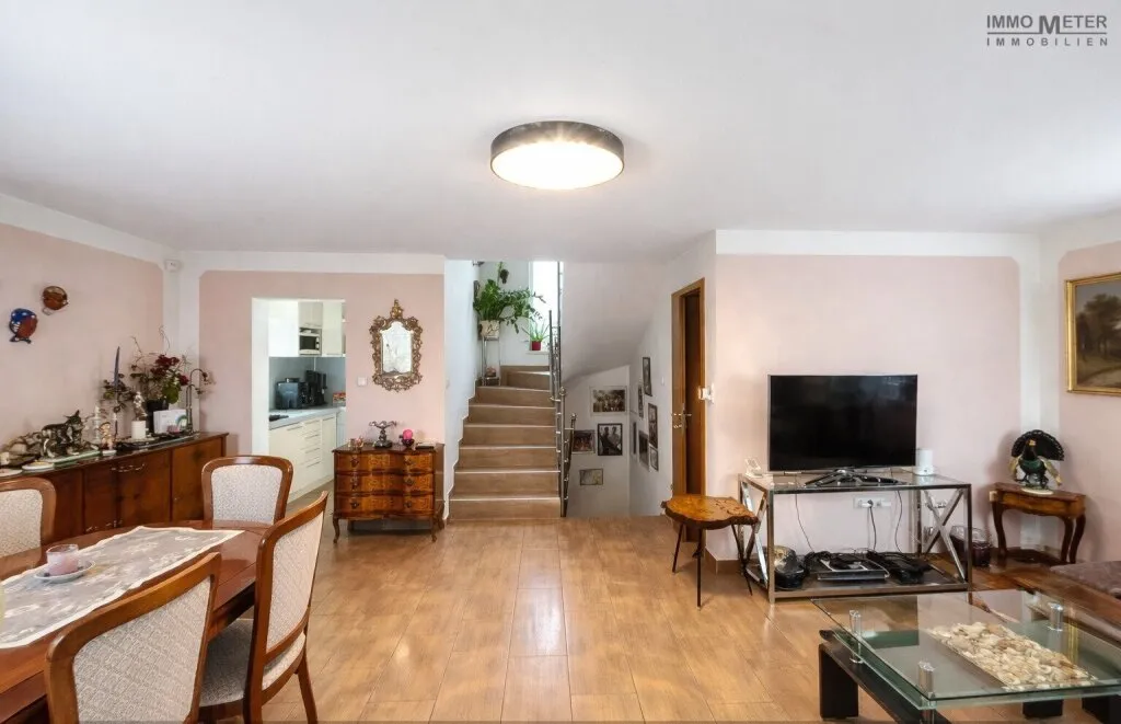 Ziegel-Massivhaus auf Eigengrund - Voll unterkellert | 4 Zimmer | 2 Bäder | Balkon & Garten - Ansicht 3