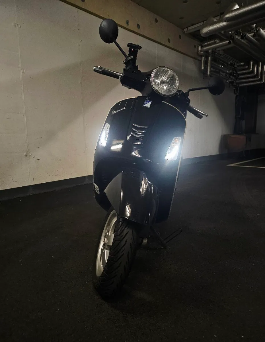 Vespa GTS